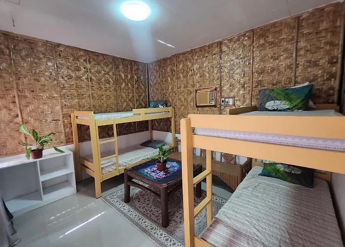 Hostel Nipaville Camphouse *